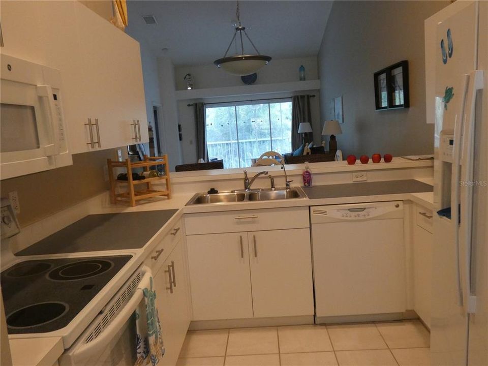 For Rent: $5,000 (2 beds, 2 baths, 1310 Square Feet)