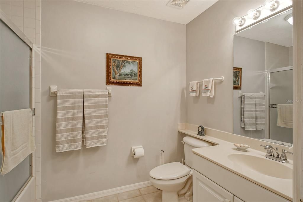 For Sale: $339,000 (2 beds, 2 baths, 1147 Square Feet)