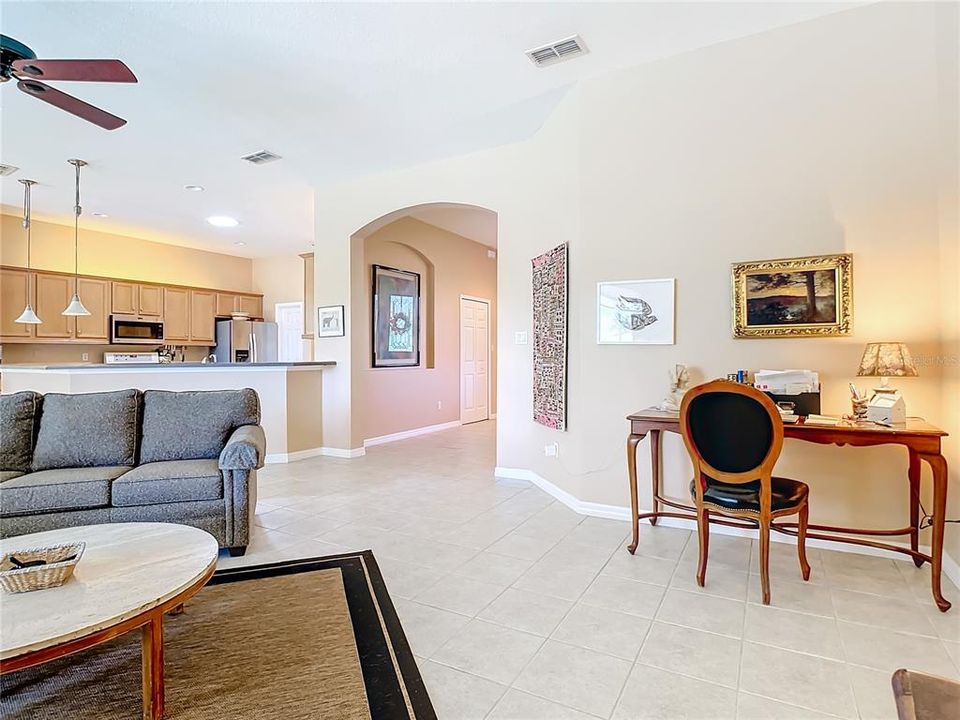 Active With Contract: $459,000 (3 beds, 2 baths, 2571 Square Feet)