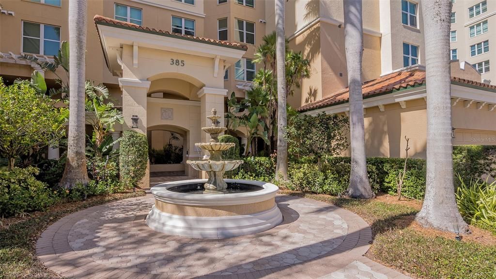 Recently Sold: $2,500,000 (3 beds, 3 baths, 3738 Square Feet)