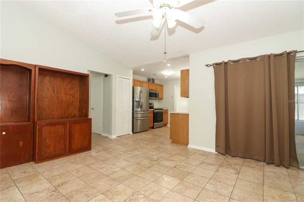 For Sale: $550,000 (4 beds, 2 baths, 2507 Square Feet)