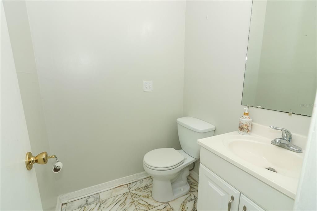 For Sale: $550,000 (4 beds, 2 baths, 2507 Square Feet)