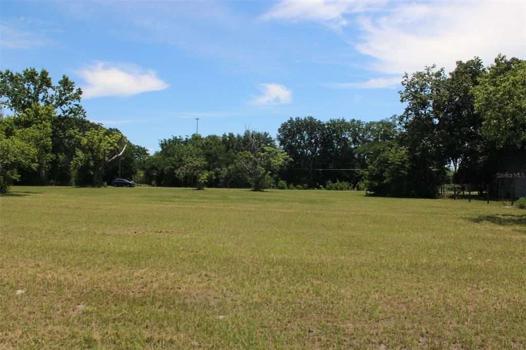 Active With Contract: $190,000 (0.92 acres)