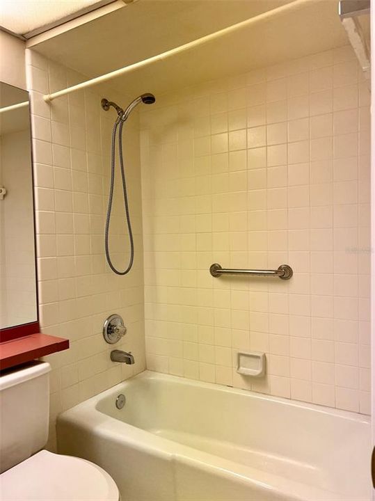 最近租的: $2,300 (3 贝兹, 2 浴室, 1683 平方英尺)
