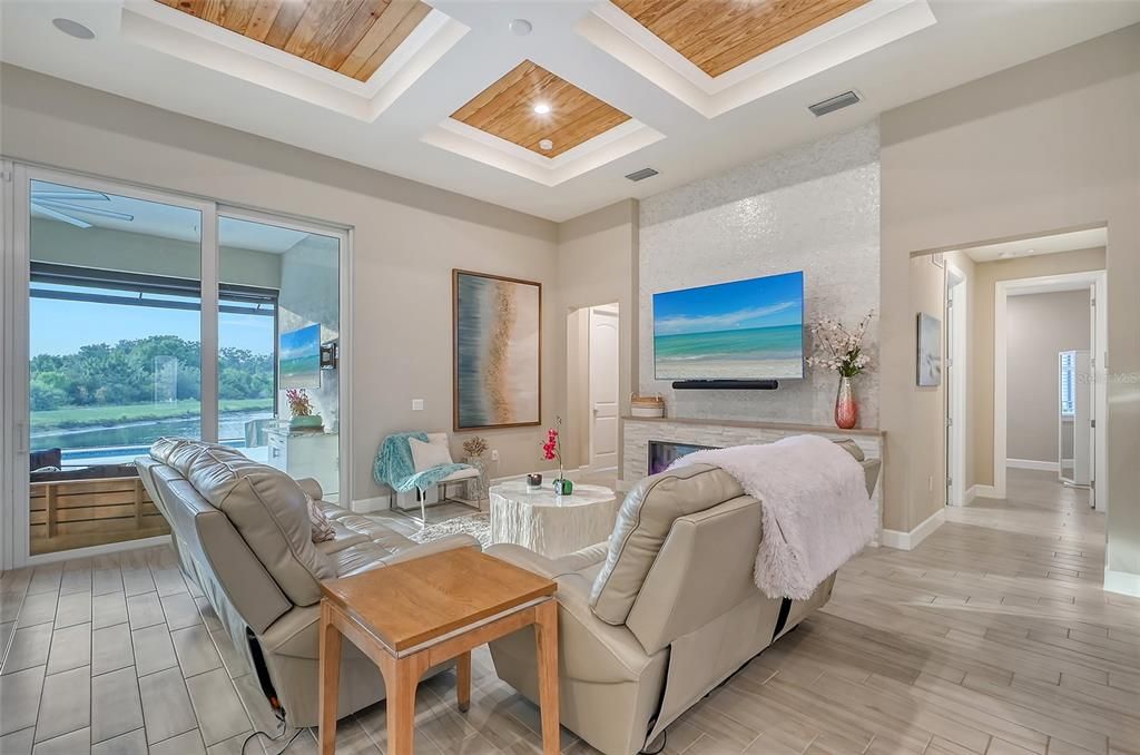 Active With Contract: $1,050,000 (4 beds, 3 baths, 2464 Square Feet)