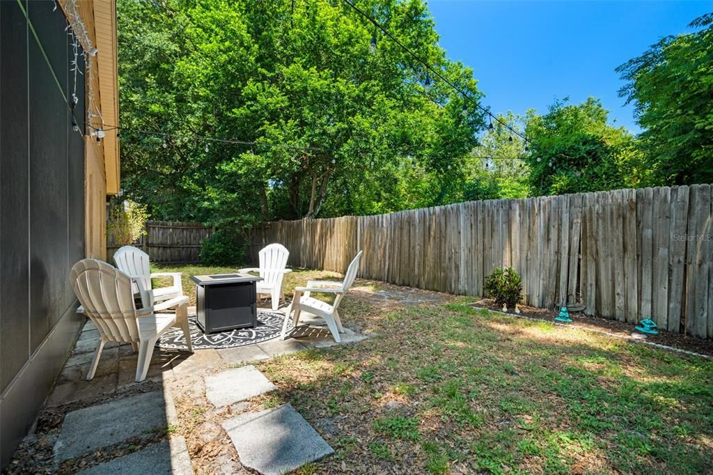 Active With Contract: $359,900 (4 beds, 2 baths, 1546 Square Feet)