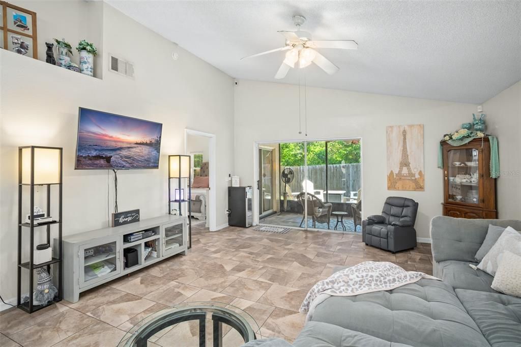 Active With Contract: $359,900 (4 beds, 2 baths, 1546 Square Feet)
