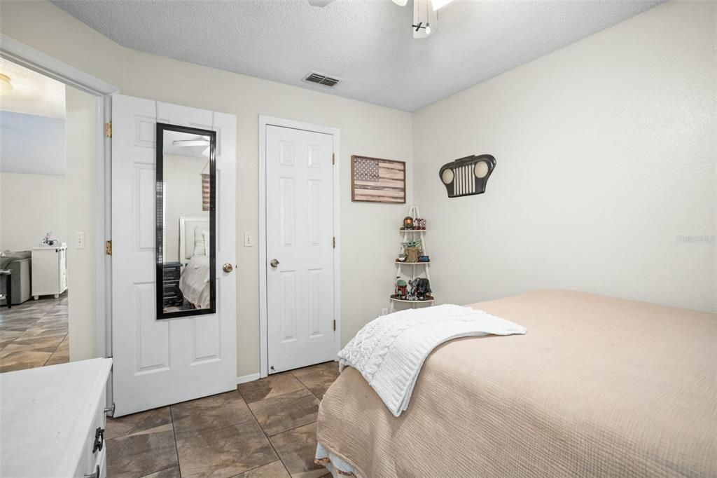 Active With Contract: $359,900 (4 beds, 2 baths, 1546 Square Feet)