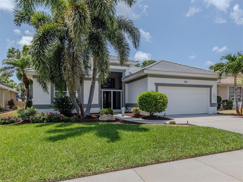 Active With Contract: $639,900 (3 beds, 2 baths, 1980 Square Feet)