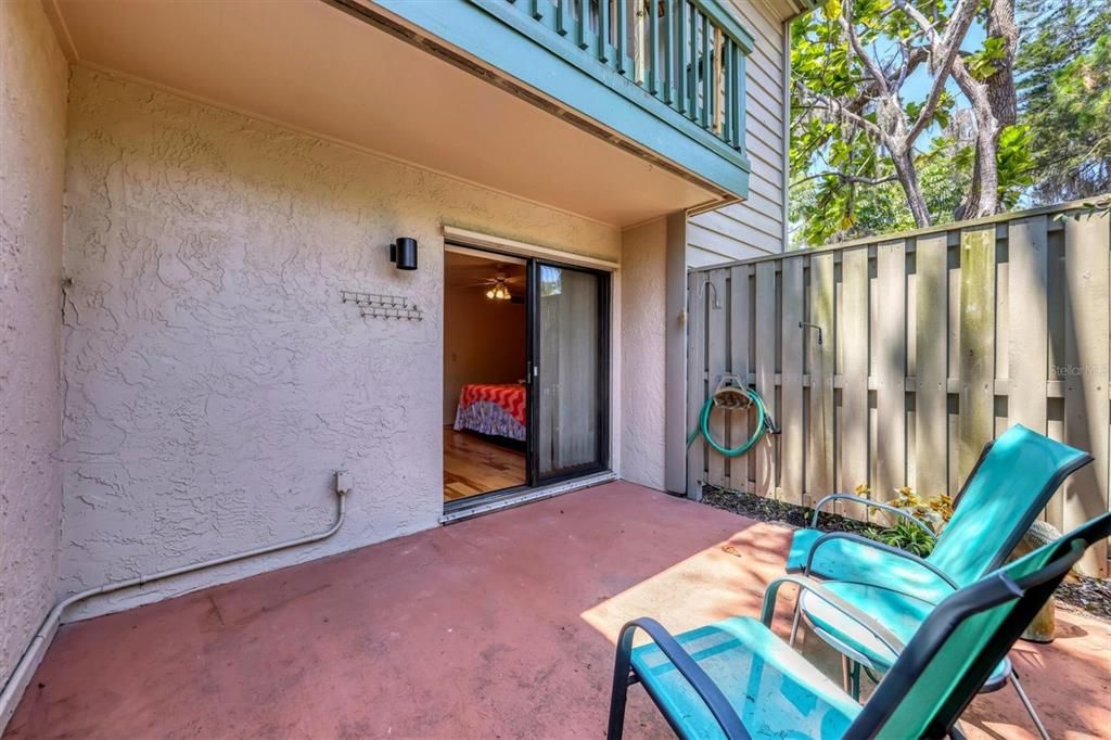 Active With Contract: $255,000 (1 beds, 1 baths, 789 Square Feet)
