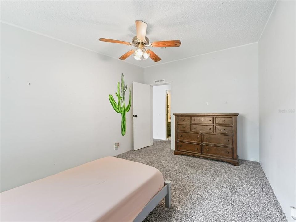 For Sale: $359,000 (4 beds, 2 baths, 2356 Square Feet)