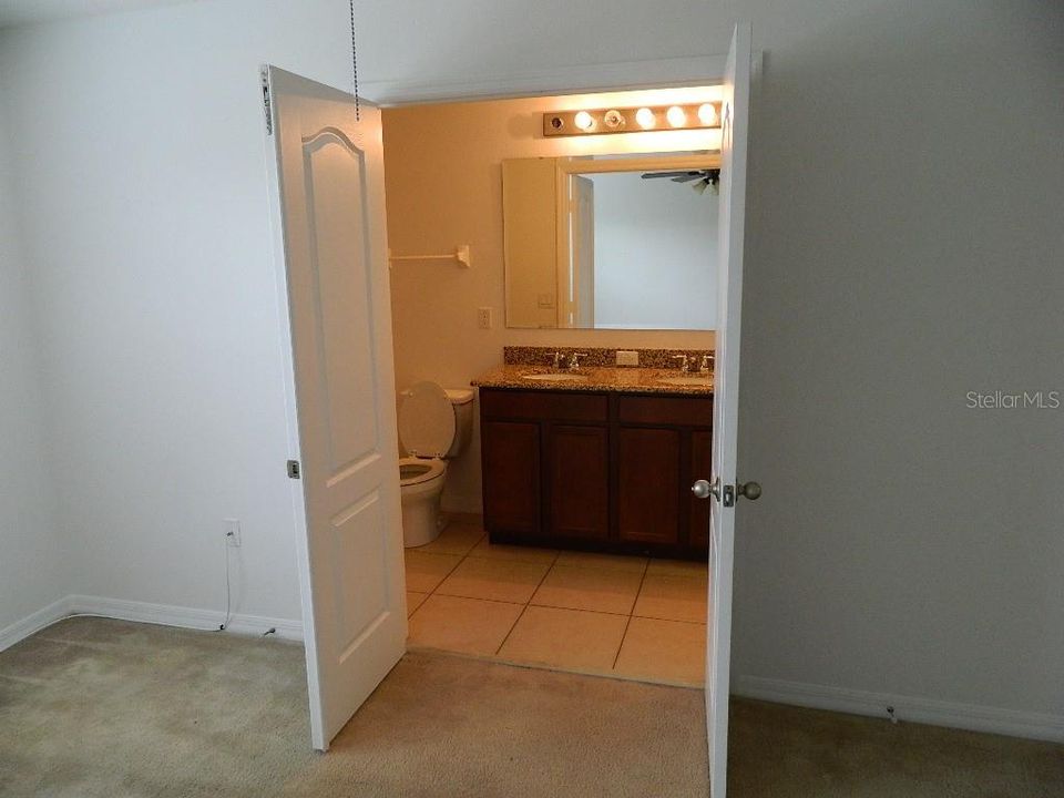 For Rent: $1,995 (3 beds, 2 baths, 1549 Square Feet)