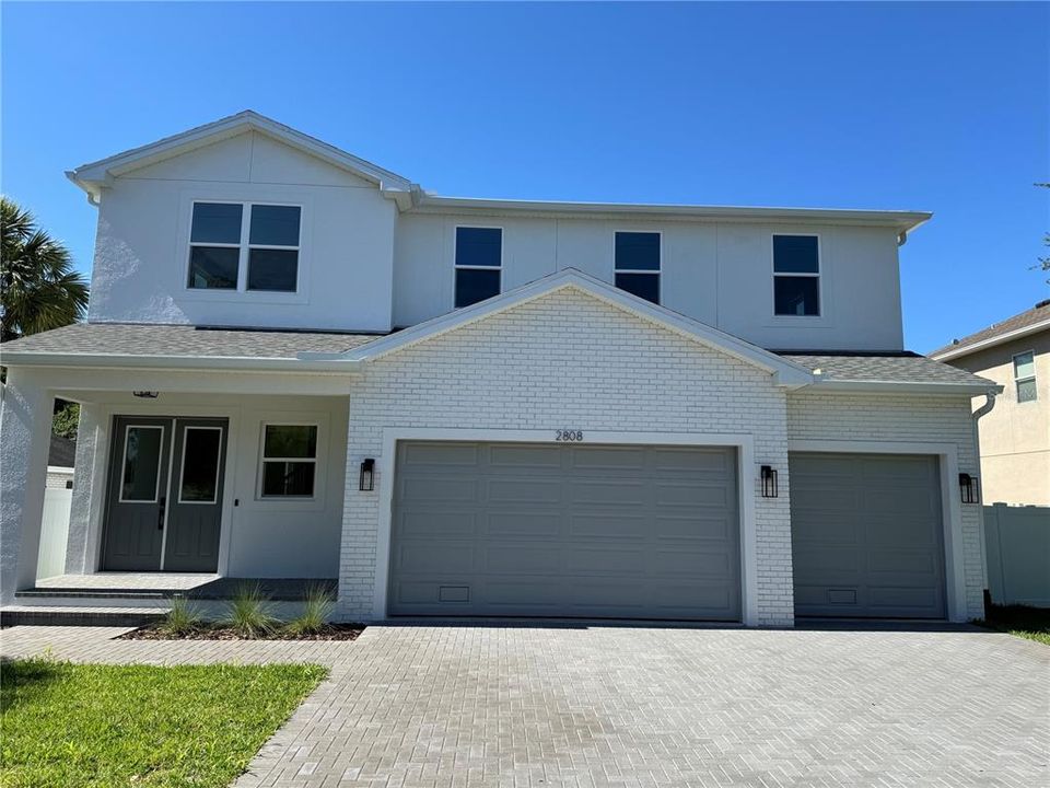 Vendido Recientemente: $1,150,000 (4 camas, 3 baños, 3440 Pies cuadrados)
