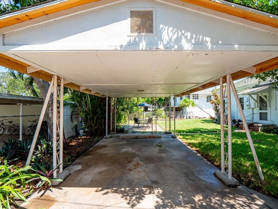 Cottage Carport