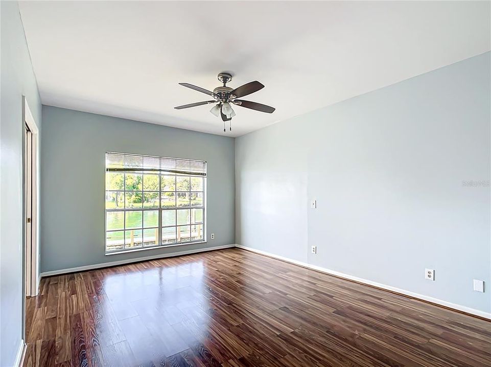 For Sale: $549,000 (2 beds, 2 baths, 1308 Square Feet)