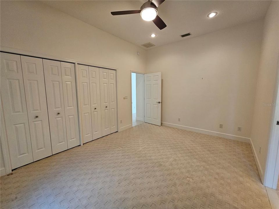 GUEST ROOM WITH BATH