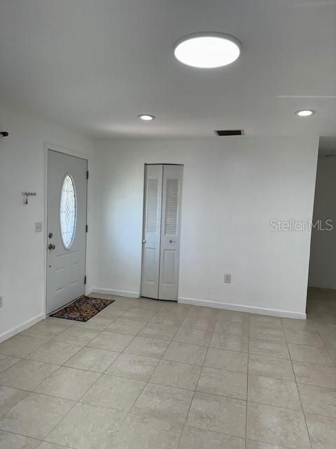 For Sale: $288,000 (2 beds, 2 baths, 969 Square Feet)