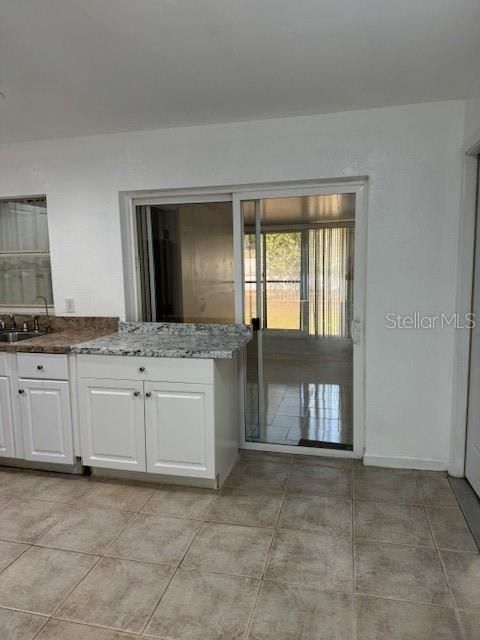 For Sale: $288,000 (2 beds, 2 baths, 969 Square Feet)