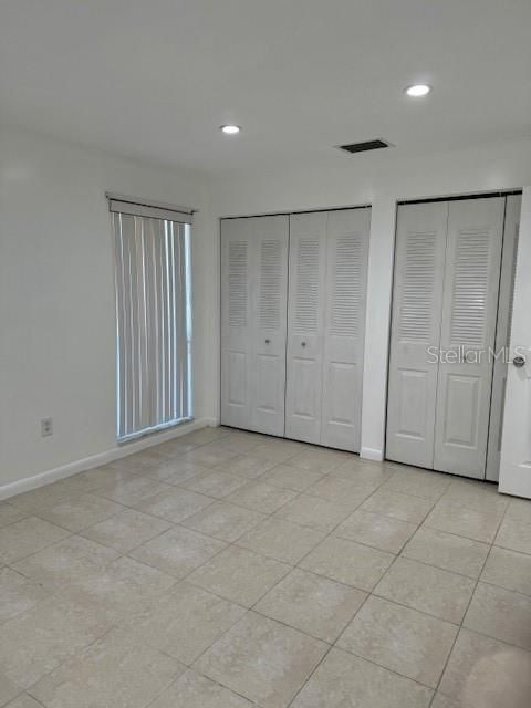 For Sale: $288,000 (2 beds, 2 baths, 969 Square Feet)