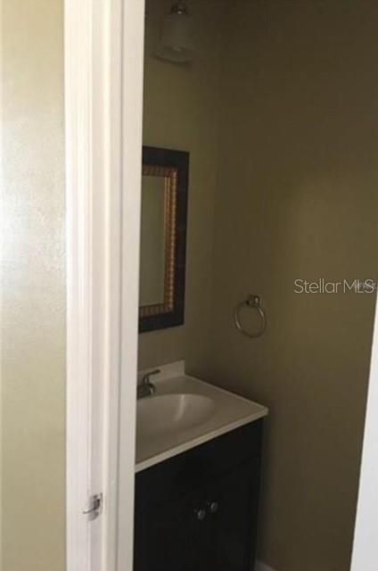 Active With Contract: $1,785 (2 beds, 2 baths, 1120 Square Feet)