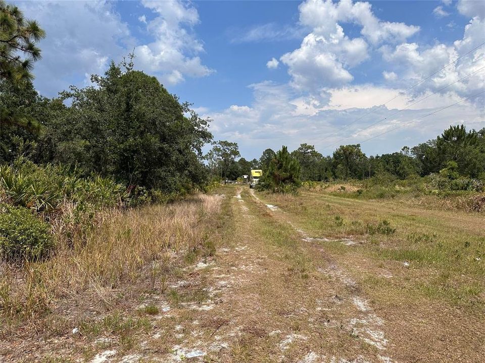 En Venta: $60,000 (3.80 acres)