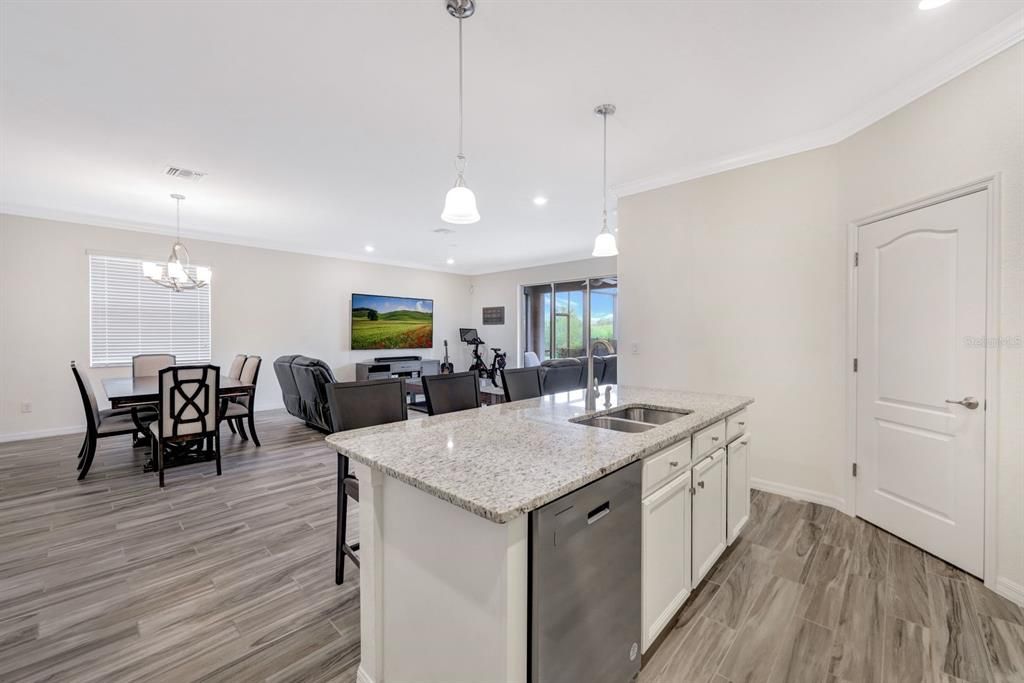 Active With Contract: $535,000 (4 beds, 3 baths, 2032 Square Feet)