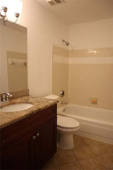 For Rent: $1,750 (2 beds, 2 baths, 937 Square Feet)