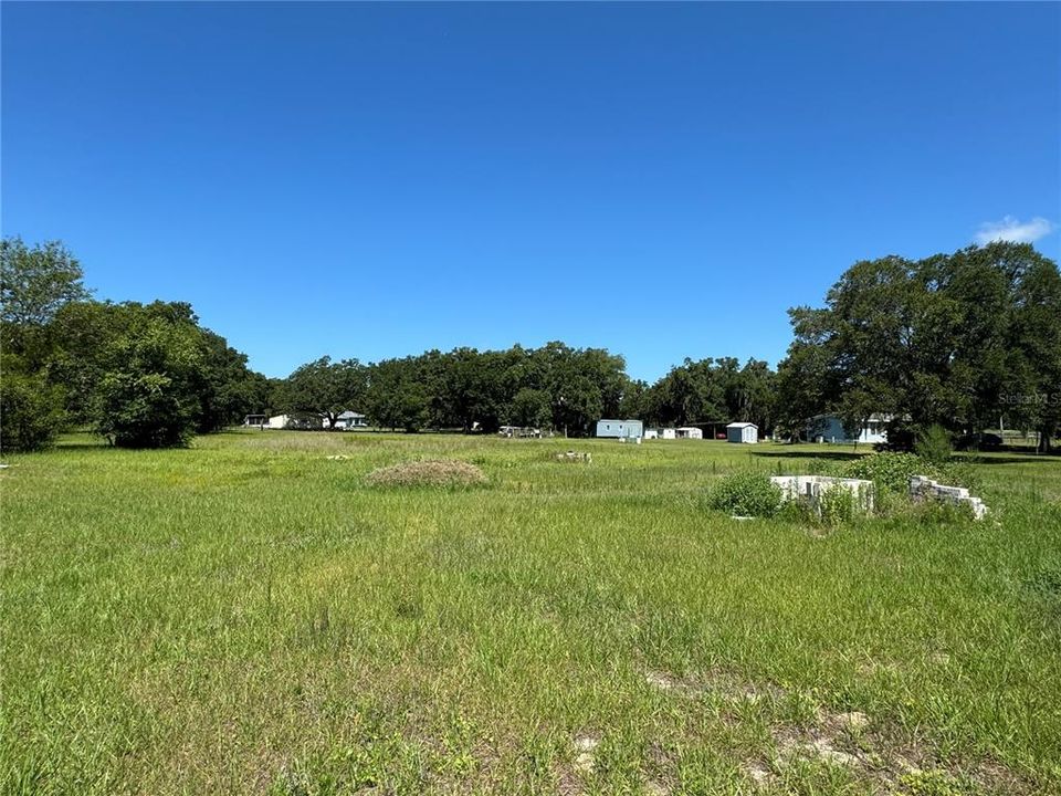 For Sale: $599,000 (5 beds, 2 baths, 1916 Square Feet)