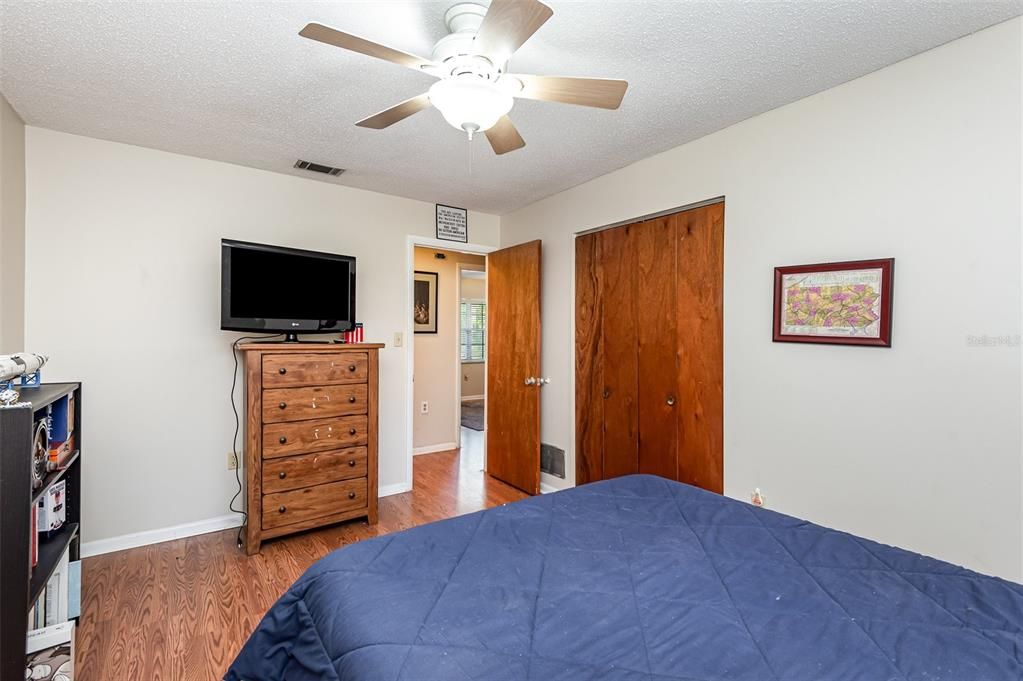 For Sale: $369,500 (3 beds, 2 baths, 1440 Square Feet)