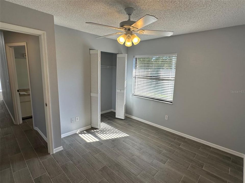 For Rent: $2,250 (3 beds, 2 baths, 1203 Square Feet)