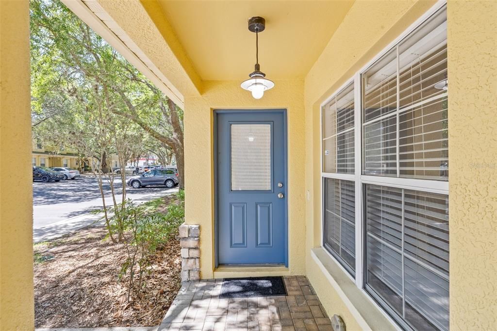 Active With Contract: $1,825 (2 beds, 2 baths, 1560 Square Feet)