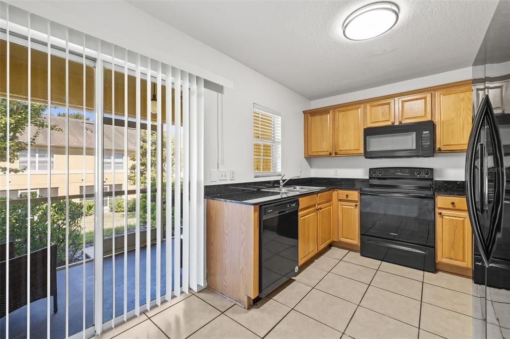 Active With Contract: $1,825 (2 beds, 2 baths, 1560 Square Feet)