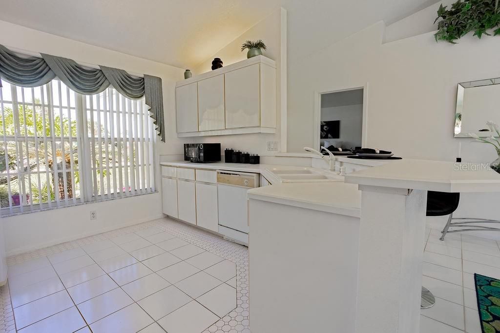 For Sale: $528,900 (3 beds, 2 baths, 1718 Square Feet)