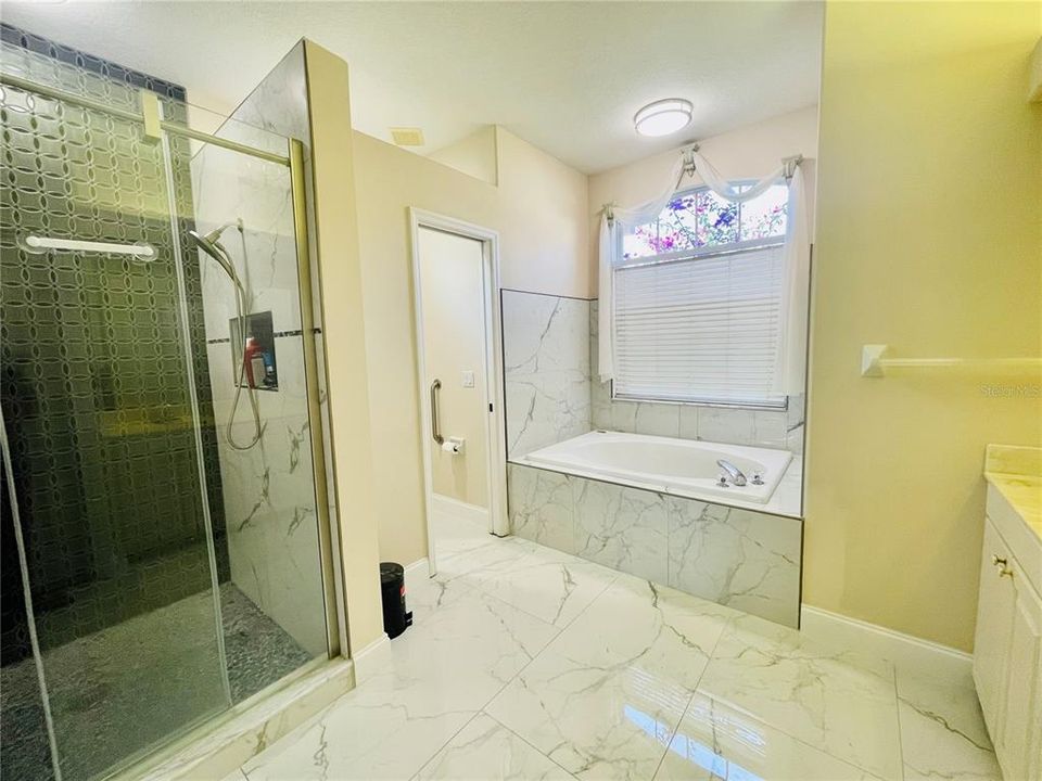待售: $670,000 (3 贝兹, 2 浴室, 1987 平方英尺)