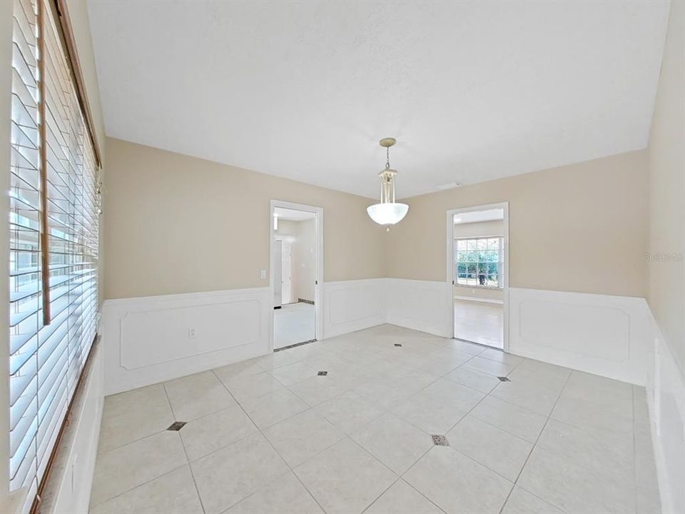 For Sale: $559,000 (4 beds, 2 baths, 2223 Square Feet)