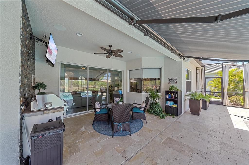 Covered Patio with Retractable Awning