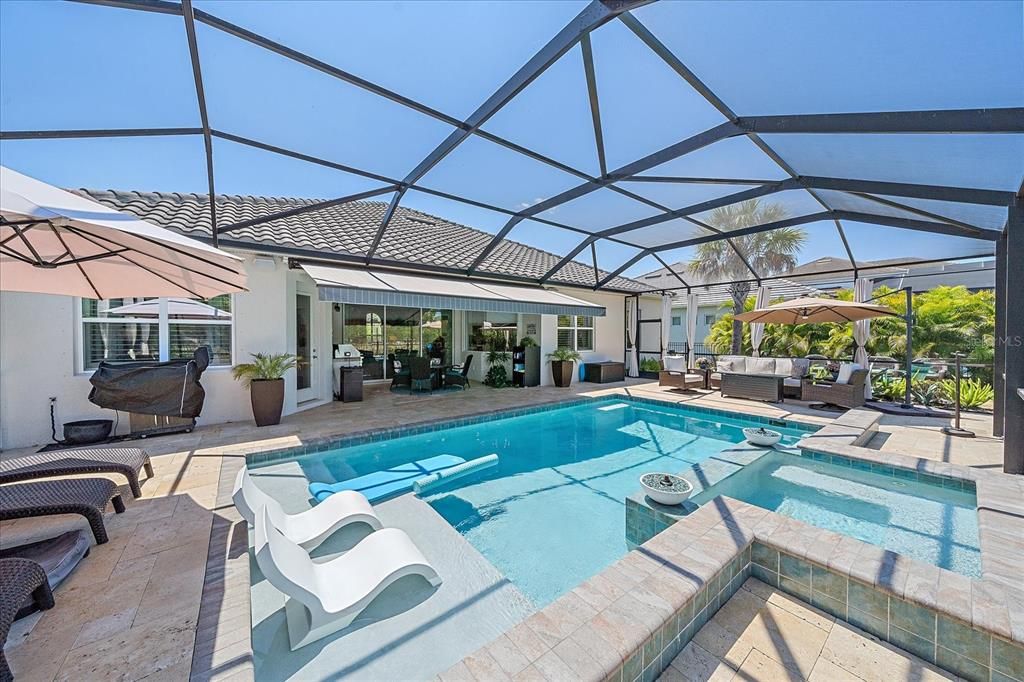 Pool, Spa and Sun deck