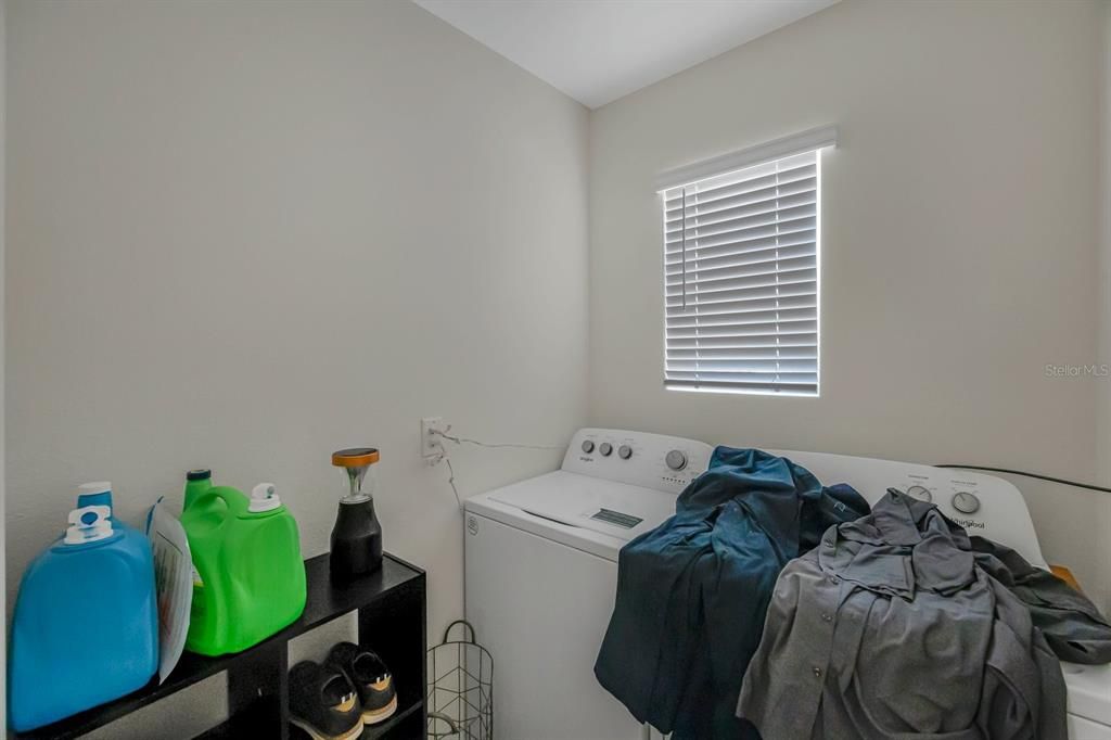 Active With Contract: $289,000 (3 beds, 2 baths, 1516 Square Feet)