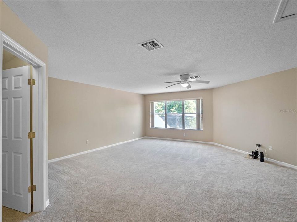 Loft, Walk-In Closet, Conservation View