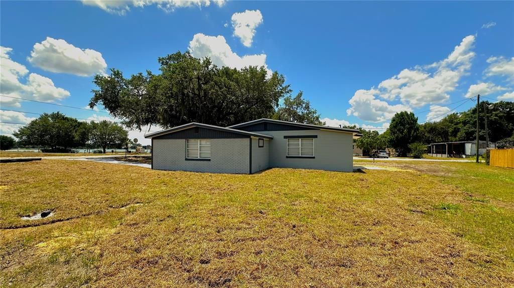 Active With Contract: $219,900 (3 beds, 2 baths, 1350 Square Feet)