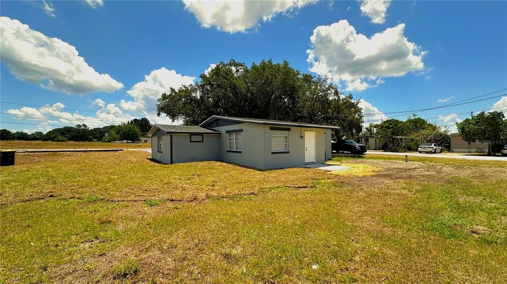 Active With Contract: $219,900 (3 beds, 2 baths, 1350 Square Feet)