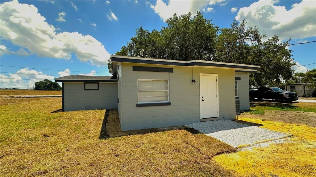 Active With Contract: $219,900 (3 beds, 2 baths, 1350 Square Feet)