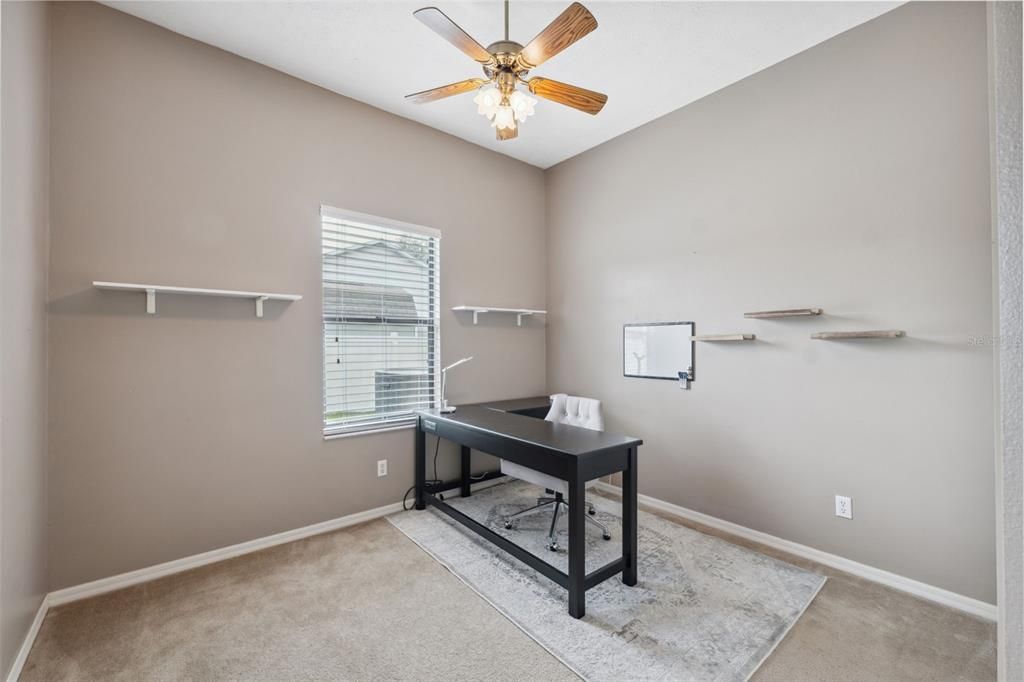 Active With Contract: $537,000 (4 beds, 2 baths, 2334 Square Feet)