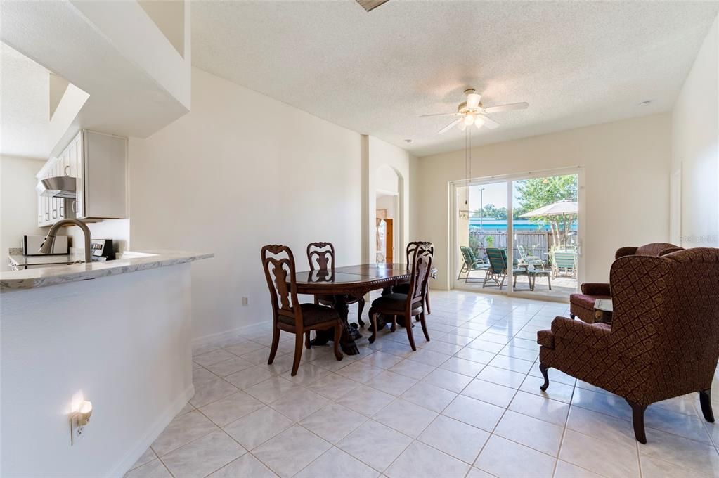 Active With Contract: $389,900 (4 beds, 2 baths, 1873 Square Feet)