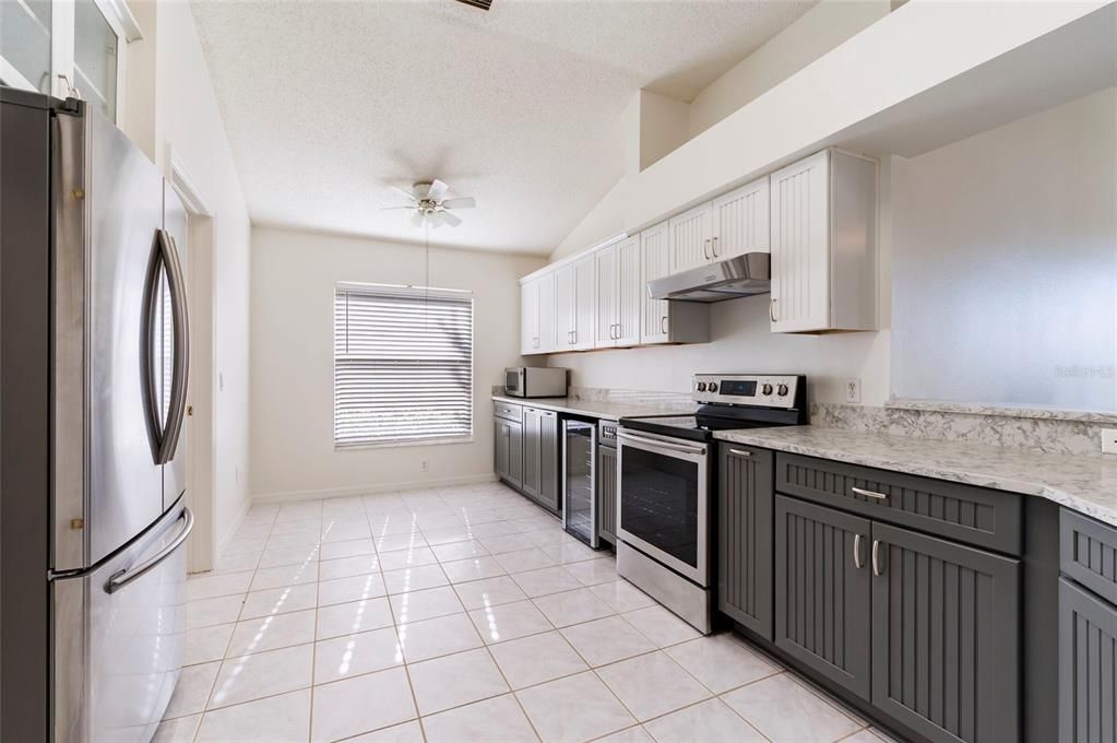 Active With Contract: $389,900 (4 beds, 2 baths, 1873 Square Feet)