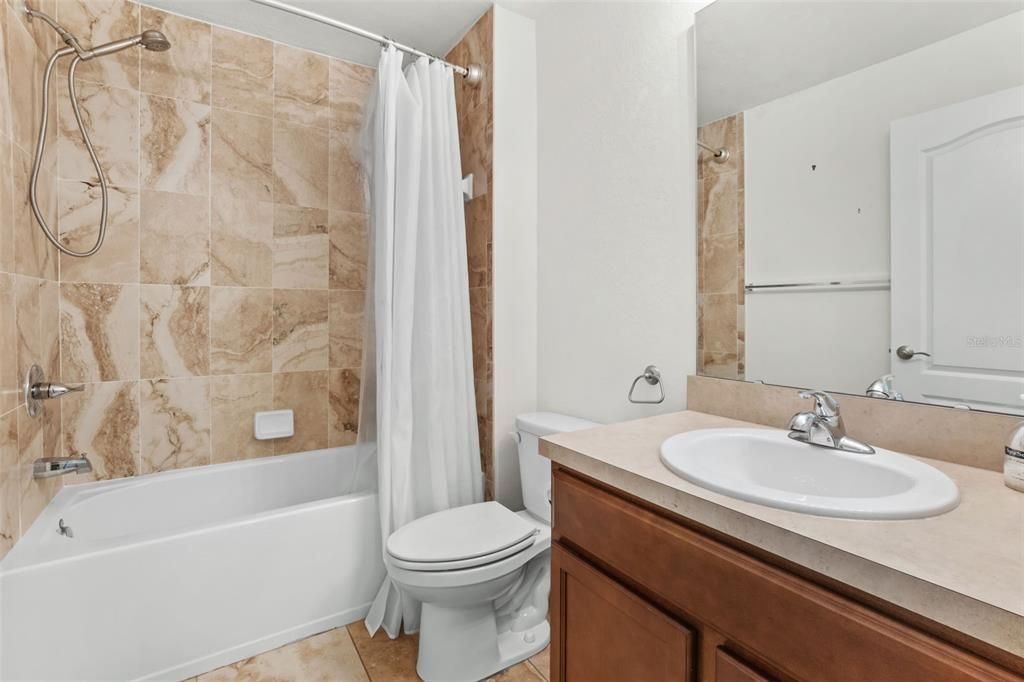 For Sale: $274,900 (3 beds, 2 baths, 1541 Square Feet)