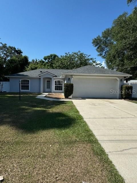 For Sale: $265,000 (3 beds, 2 baths, 1250 Square Feet)