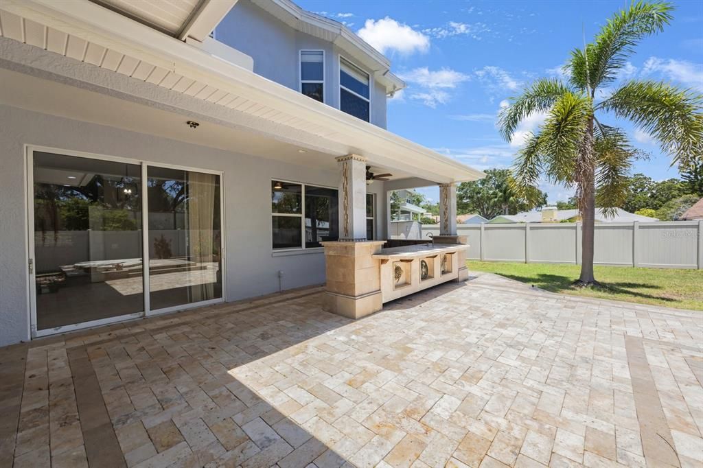 Patio with travertine pavers