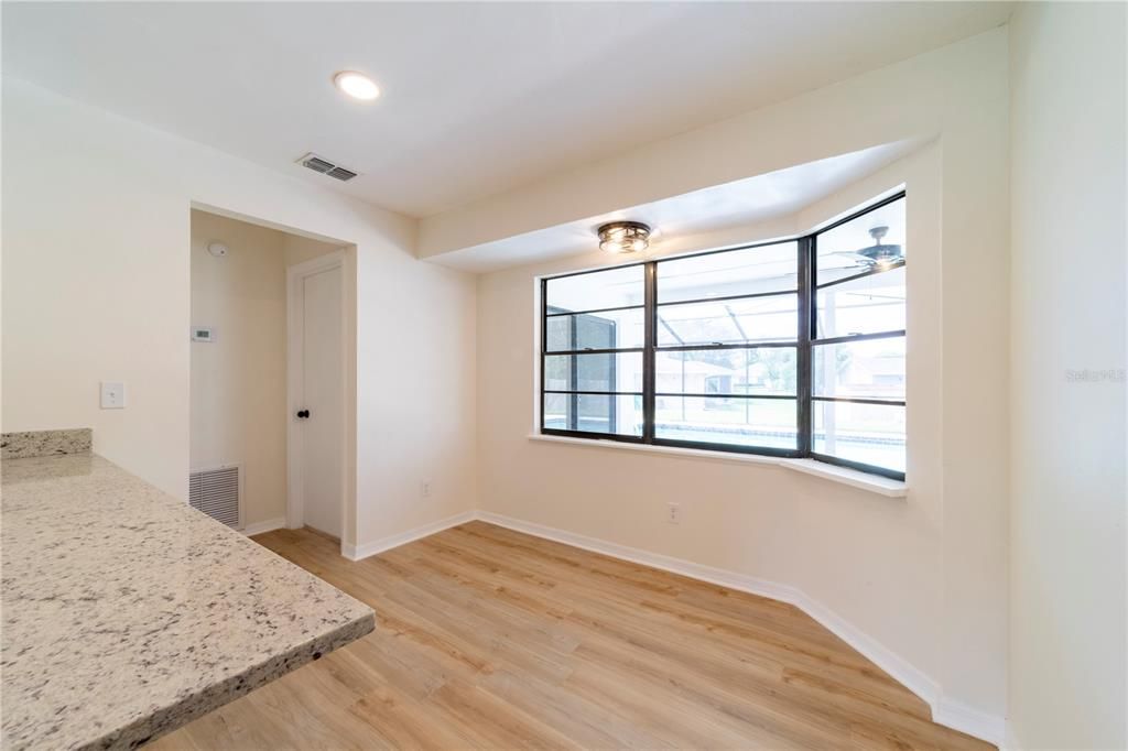 Active With Contract: $359,900 (3 beds, 2 baths, 1637 Square Feet)