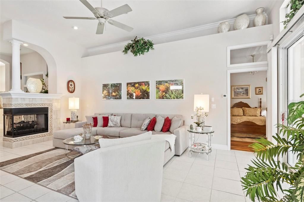 Recently Sold: $550,000 (3 beds, 2 baths, 1960 Square Feet)